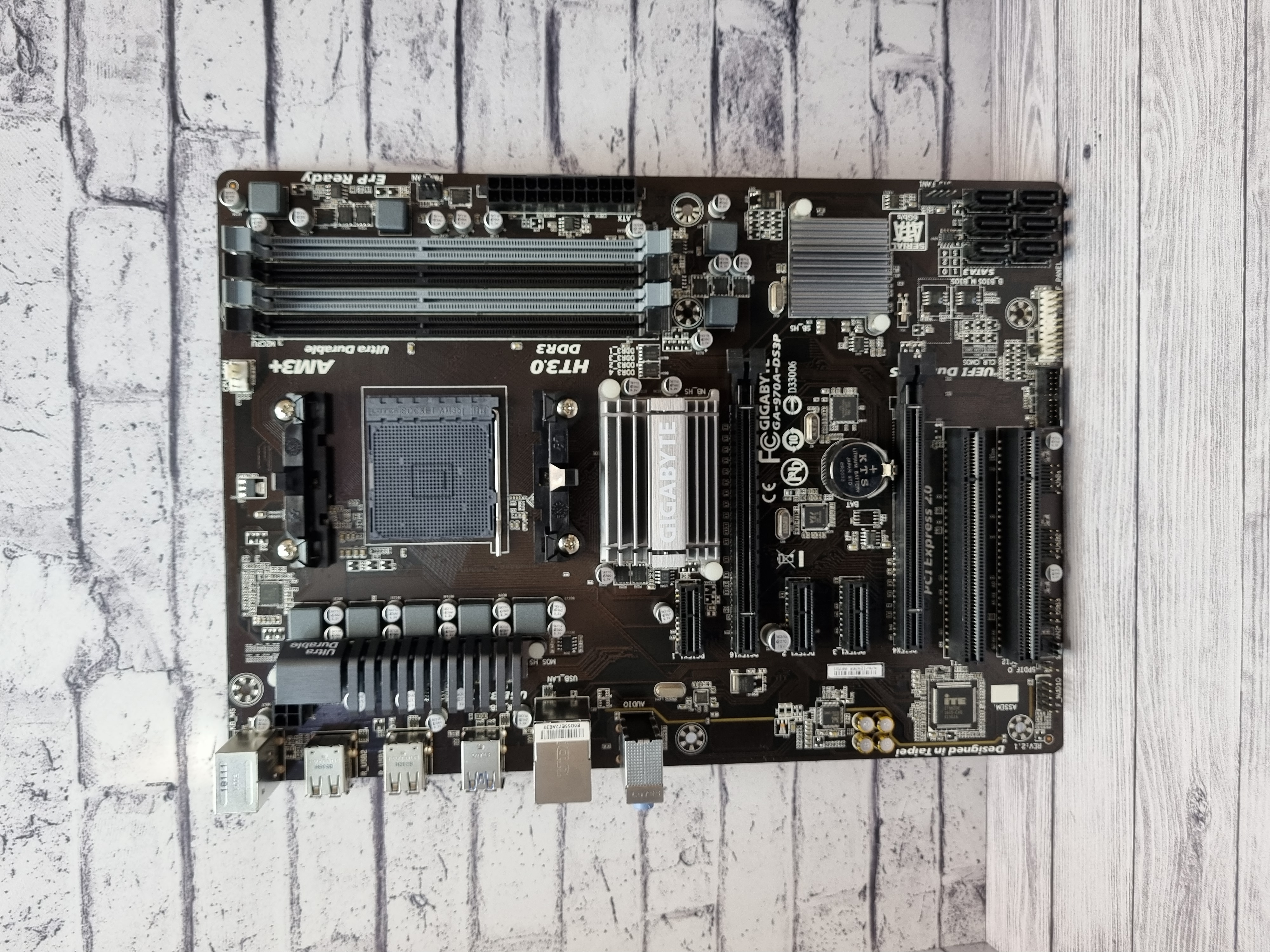 Материнская плата ATX SAM3+ GIGABYTE GA-970A-DS3P REV :2.1