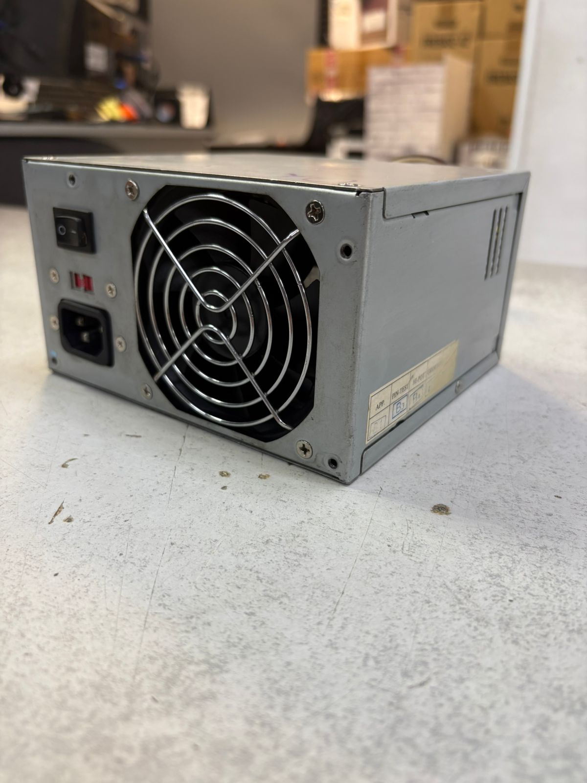 Блок питания ATX 550W GlacialPower GP-PS550B