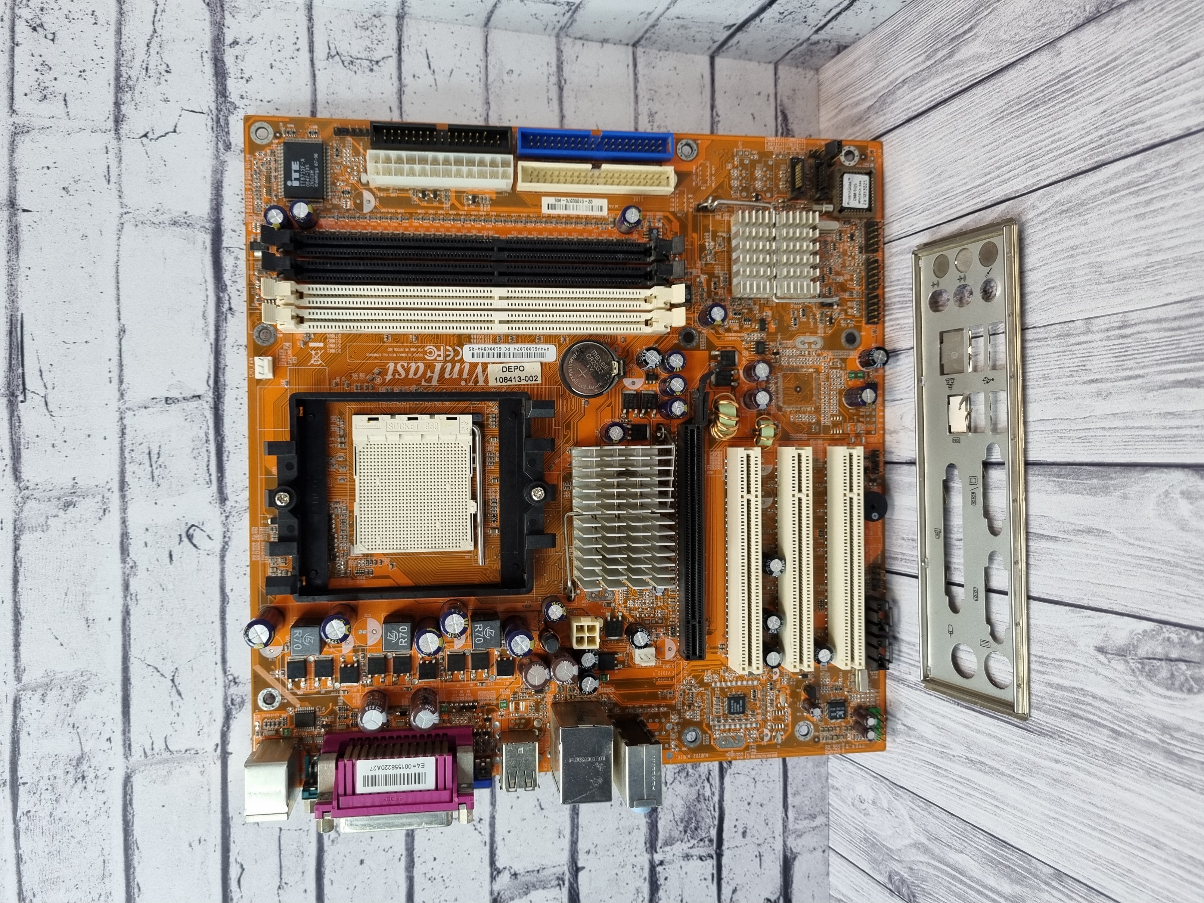 Материнская плата microATX S939 Winfast 6100K8MA-RS