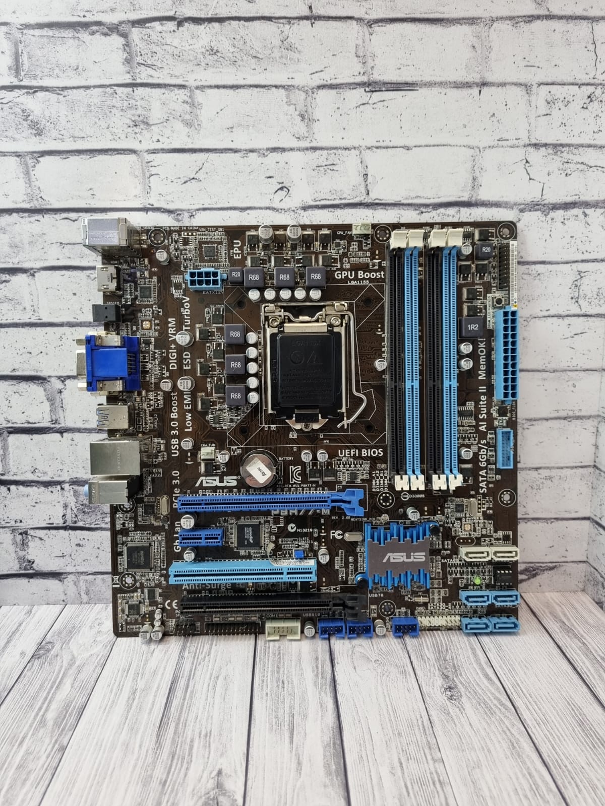 Материнская плата asus P8H77-M
