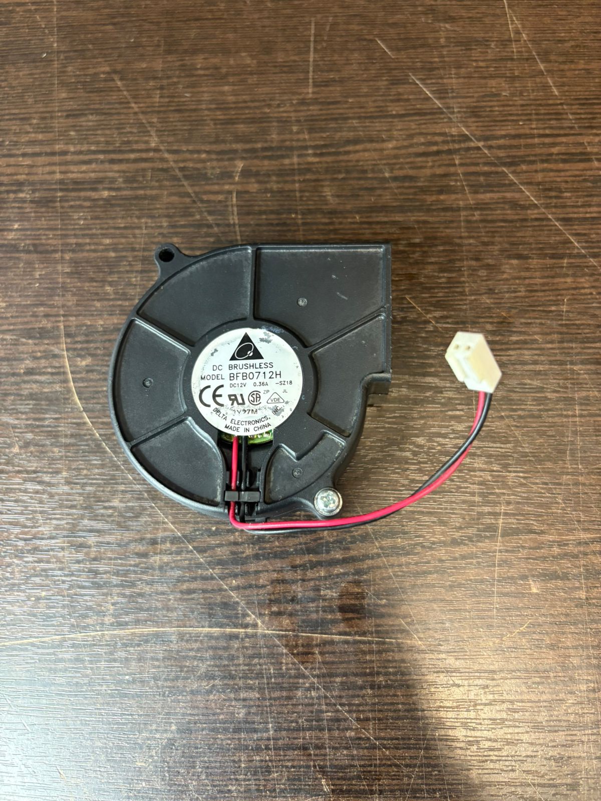 Охлаждение для сервера Delta Electronics