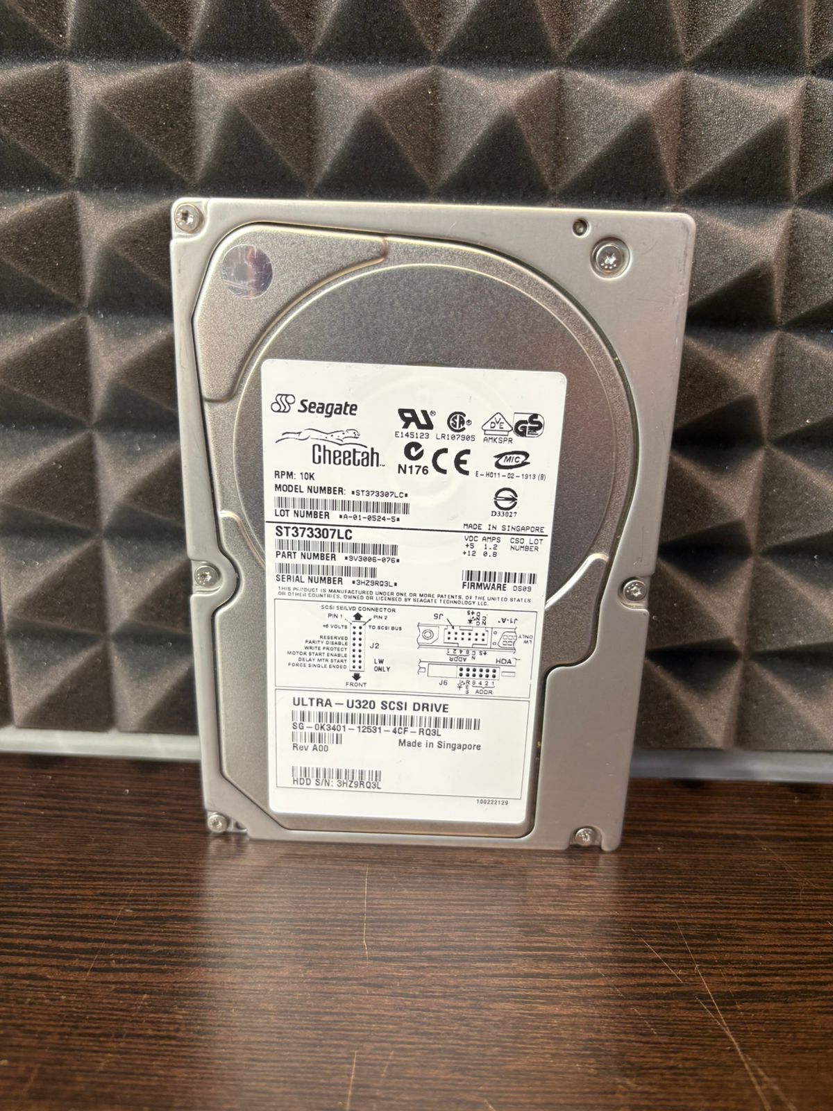 Жесткий диск scsi Seagate Cheetah 10k.7 73.4Gb