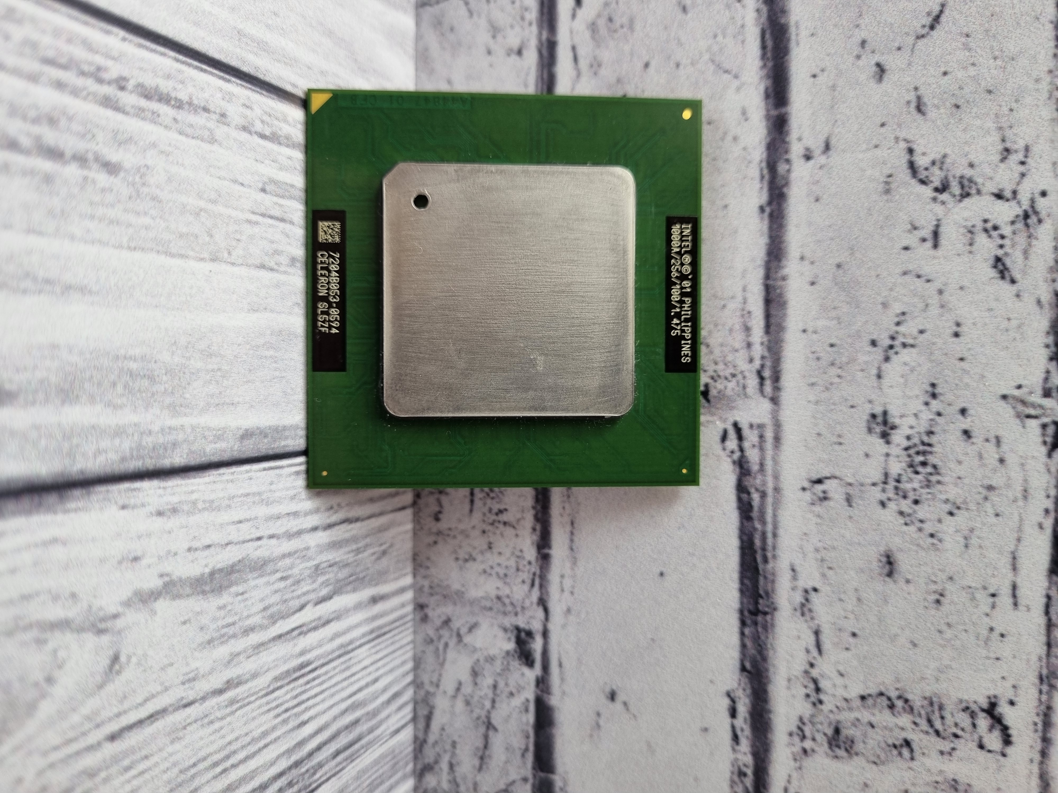 Процессор S370 Intel Celeron SL5ZF 1000A