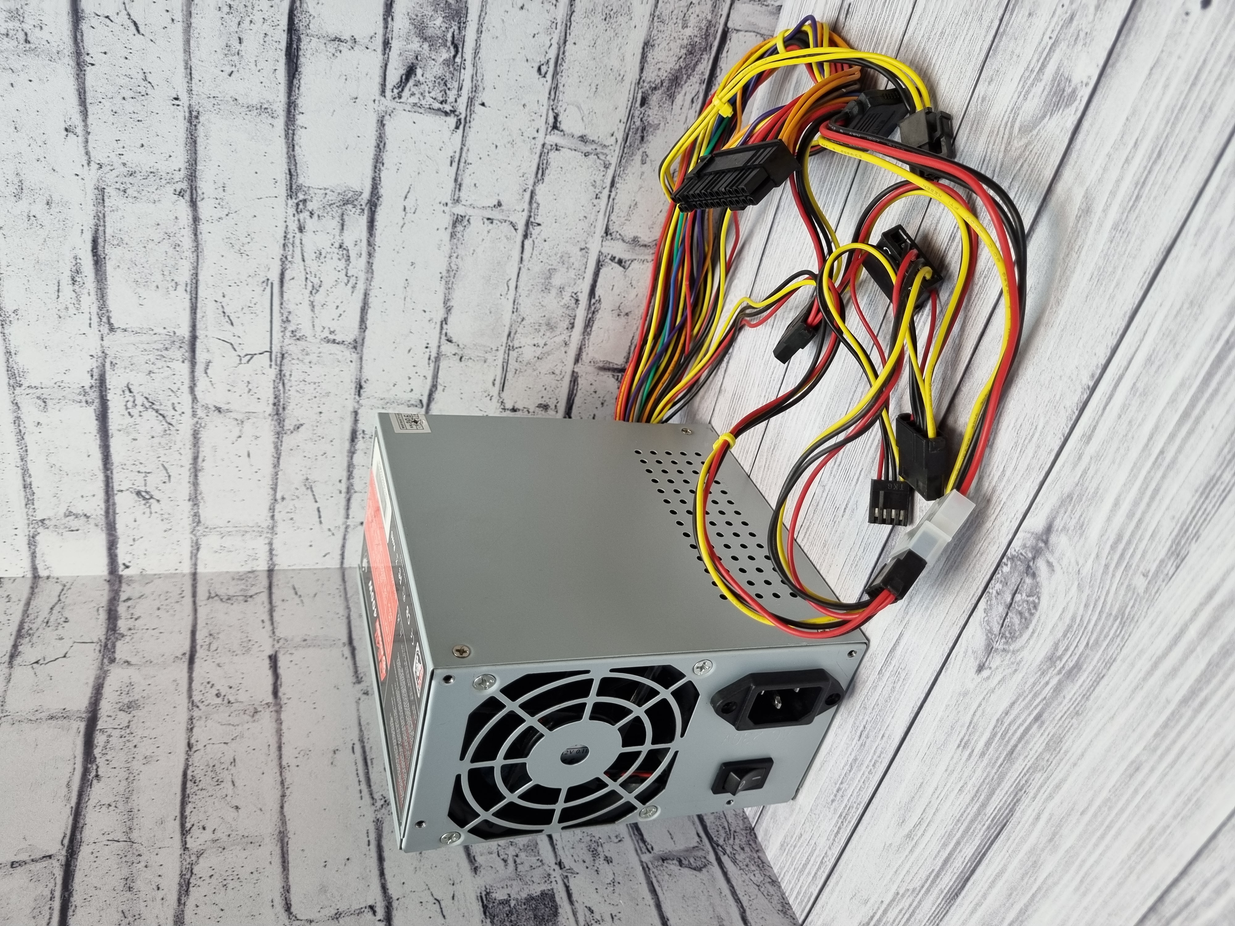 Блок питания ATX 400W Real Power CG400R26