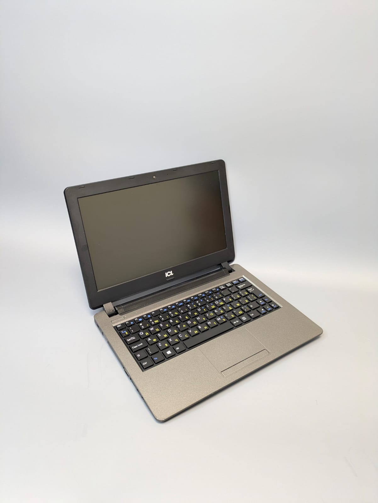 Ноутбук ICL Bi1010