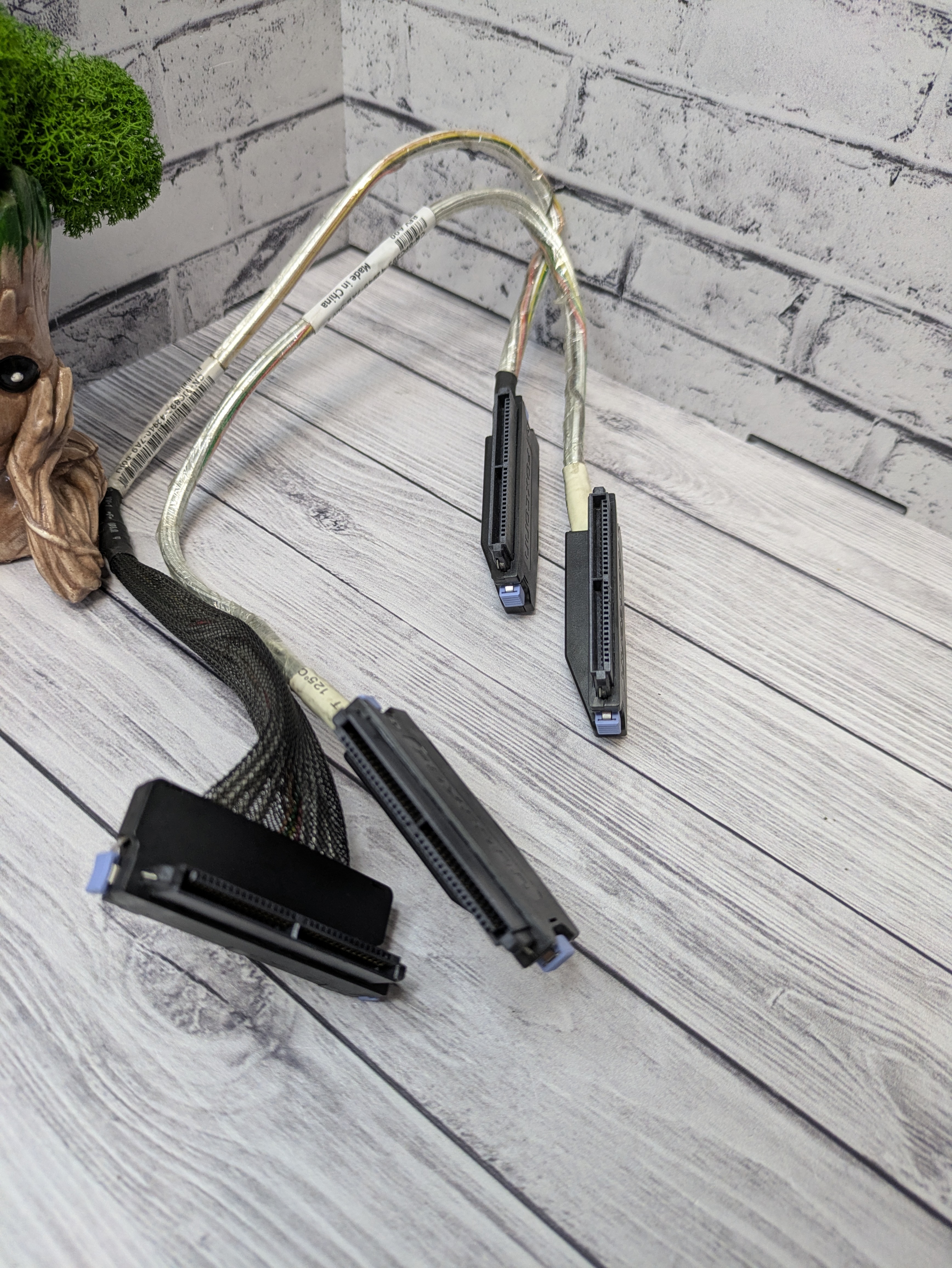 Кабель для сервера SAS контроллера foxconn SFF-848